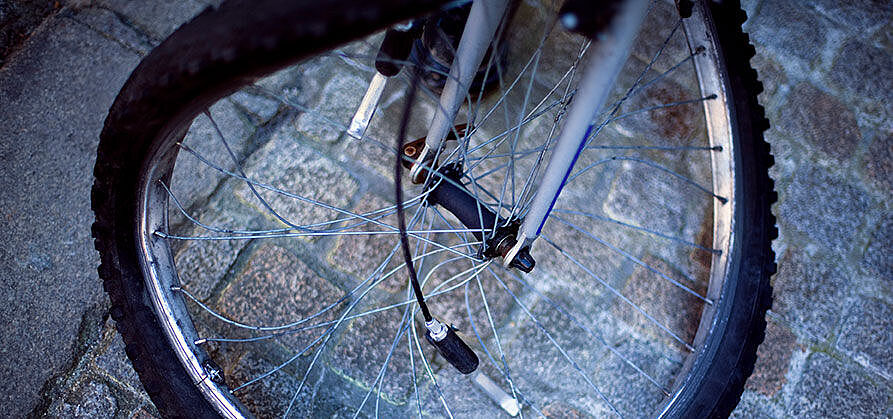 BV_Unfall_iStock/ Jaques Palut Radfahrer sollten wissen, was nach einem Unfall zu tun ist.
